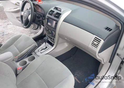 2013 Toyota Corolla Le z USA, uszkodzony, nr VIN 2T1BU4EE9DC024091